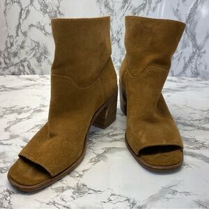 Lucky Brand Brown / Tan Suede Leather Peep Toe Over the Ankle Booties 7.5